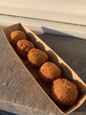 Vegan bitterballen   at Friterie Chasse Patat in Ghent