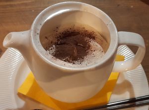 Vegan tiramisù at Old England Pub in Padua