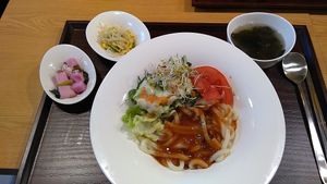 우동 샐러드. Udon Salad at Ooh Breado Teobachae - 터바채 비건 레스토랑 in Seoul