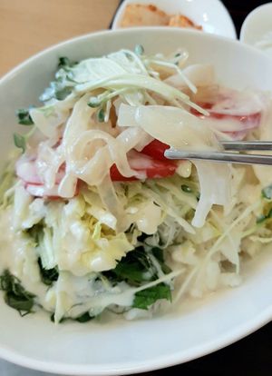 Pickled konjak rice bowl - close-up at Ooh Breado Teobachae - 터바채 비건 레스토랑 in Seoul