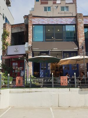 on 2nd floor, same door as bakery at Ooh Breado Teobachae - 터바채 비건 레스토랑 in Seoul