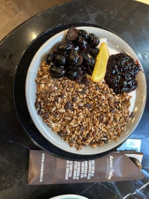 Vegan yogurt with fruit and granola   at Anne&Max - Domkwartier in Utrecht