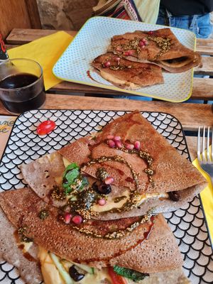 Amazing food at Crêperie le goéland d'Aligre in Paris