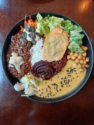 The everything bowl, so lovely! at Das Suess'Kind Veganery in Vienna