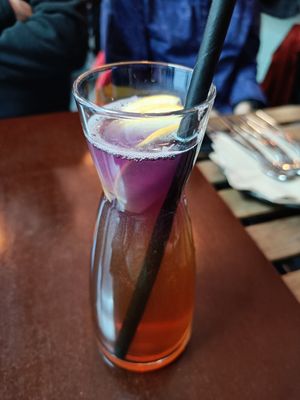 Lemonade at Das Suess'Kind Veganery in Vienna