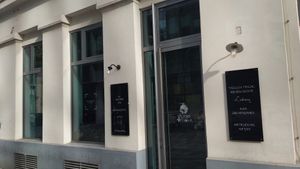 Storefront at Das Suess'Kind Veganery in Vienna