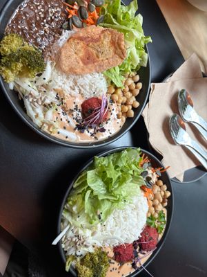 Lunch bowls at Das Suess'Kind Veganery in Vienna