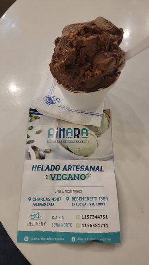 Chocolate almond 1 scoop at Ainara Helados in Buenos Aires