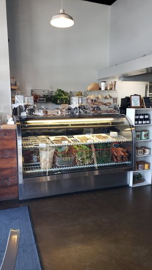 Fresh sweets and great juice selection at Eat Real Cafe in Valencia