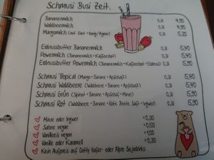 Milkshake and smoothie options at Café Rotkehlchen - Kalk in Cologne