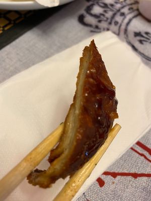 “Un”duck OMG how do they do it? This is super crispy and tasty  at Tenon Vegan Sushi in Toronto