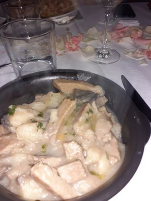 spezzatino di seitan patate e funghi at La Campaza in Fosso Ghiaia