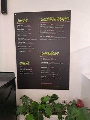 Smoothie/juices menu at RAW & BOWL'D in Amman