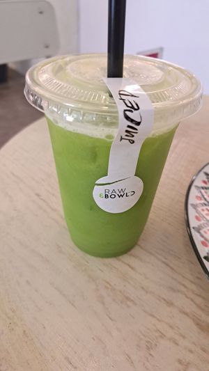 Green glory juice at RAW & BOWL'D in Amman