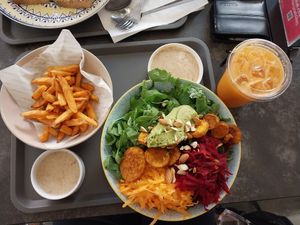  at RAW & BOWL'D in Amman