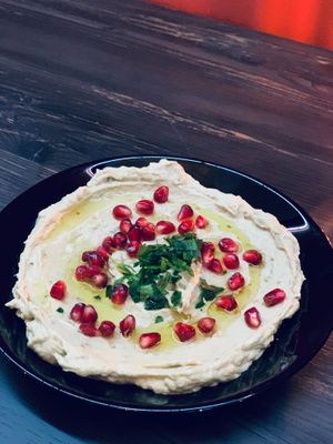 Mutabal ( gegrillte Aubergine gemischt mit Tahini, Olivenöl, Petersilie  at Shahba Rose in Chemnitz