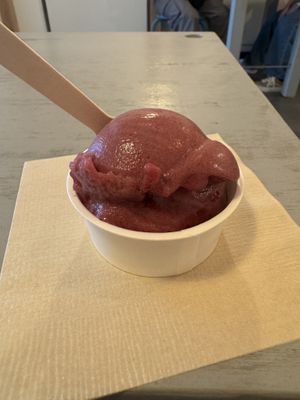   at Mount Desert Island Ice Cream in Matsumoto