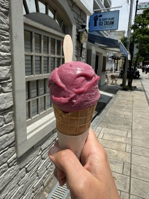   at Mount Desert Island Ice Cream in Matsumoto