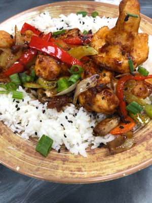Stick Cauliflower & Rice bowl with a sweet spicy Asian sticky glaze at Thyme for Lunch in San Antonio