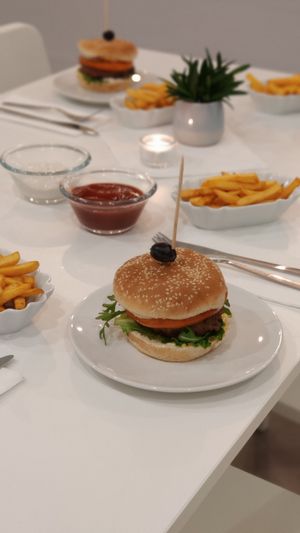 Hamburger Dinner at Xato in Moledo