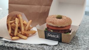 Take Away Beyond Meat Burger at Xato in Moledo