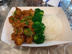 Sesame chicken at Daikon Vegan Sushi in Las Vegas