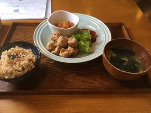 Brown rice lunch set with fried soy meat karaage at Vegetable Lunch Xi Fang 喜坊 in Sapporo