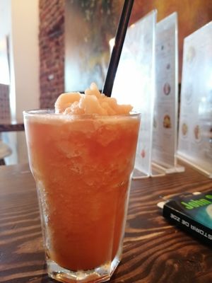 Limonada de sandia. at Scarlett in Madrid