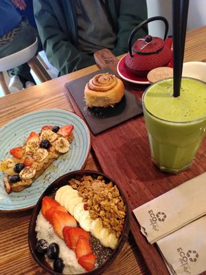 Vegan brunch at Scarlett in Madrid