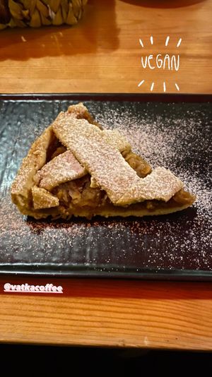 Apple pie at VATKA in Istanbul