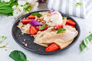 Pancakes with vegan ice cream at Vitary in Odessa