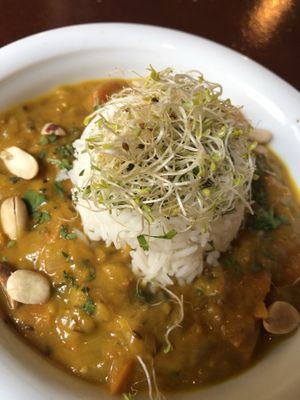 Thai curry and rice at Aguaribay in Barcelona