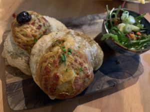 Duo of bombas : la bomba & basin on a  at Rucolino in Dudelange