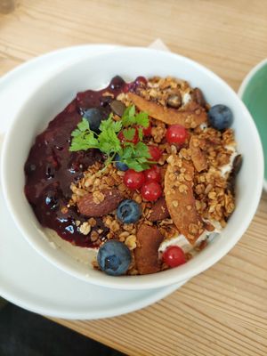 Vegan yogurt at The Special Connection in Hamburg