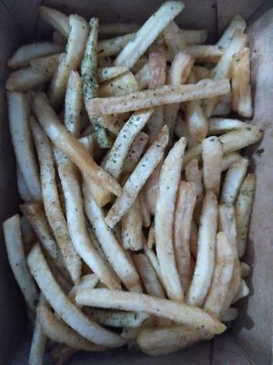 Aonori fries at Lucky Cat Cafe in Northeast Singapore