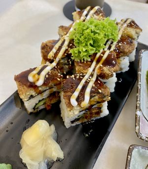 Tofunagi Maki at Lucky Cat Cafe in Northeast Singapore