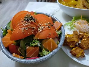 Salad - served way too cold at Lucky Cat Cafe in Northeast Singapore