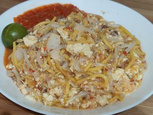 Hokkien Mee at Lucky Cat Cafe in Northeast Singapore