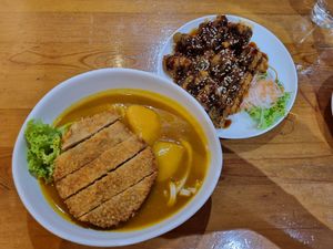 Japanese Katsu Curry Udon, Crispy Brocoli at Lucky Cat Cafe in Northeast Singapore