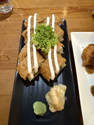 Maki  at Lucky Cat Cafe in Northeast Singapore