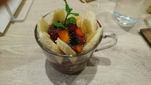 Acai bowl at RUCY+R 横浜ジョイナス店 in Yokohama