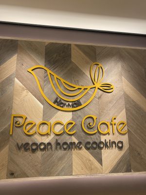 Peace cafe interior  at RUCY+R 横浜ジョイナス店 in Yokohama