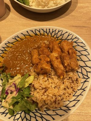 Soya Meat Spicy curry with Brown rice (Large)  at RUCY+R 横浜ジョイナス店 in Yokohama