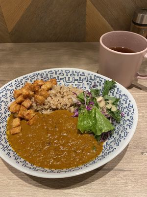 玄米でテンペのフライをトッピング  at RUCY+R 横浜ジョイナス店 in Yokohama