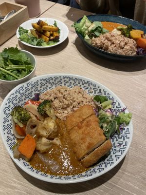 Spice curry with roasted veggies and tofu katsu   at RUCY+R 横浜ジョイナス店 in Yokohama