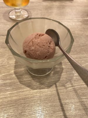 Mini Strawberry ice cream   at RUCY+R 横浜ジョイナス店 in Yokohama