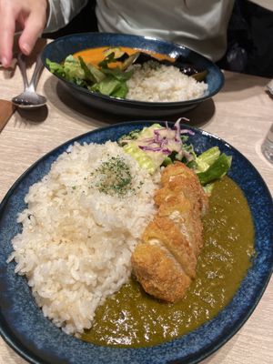 Spinach and tomato curry  at RUCY+R 横浜ジョイナス店 in Yokohama