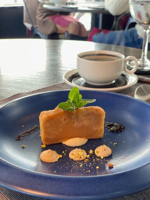 Dessert at Chariot - チャリオット in Shiogama