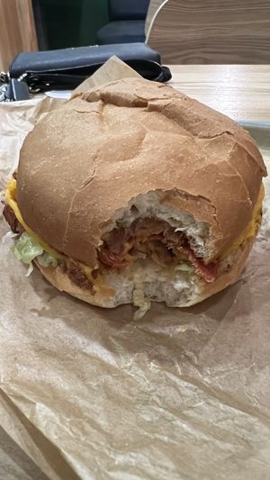 Triple smash bacon  at Green Farmer's in Paris