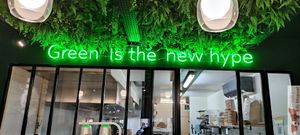 Neon deco at Green Farmer's in Paris